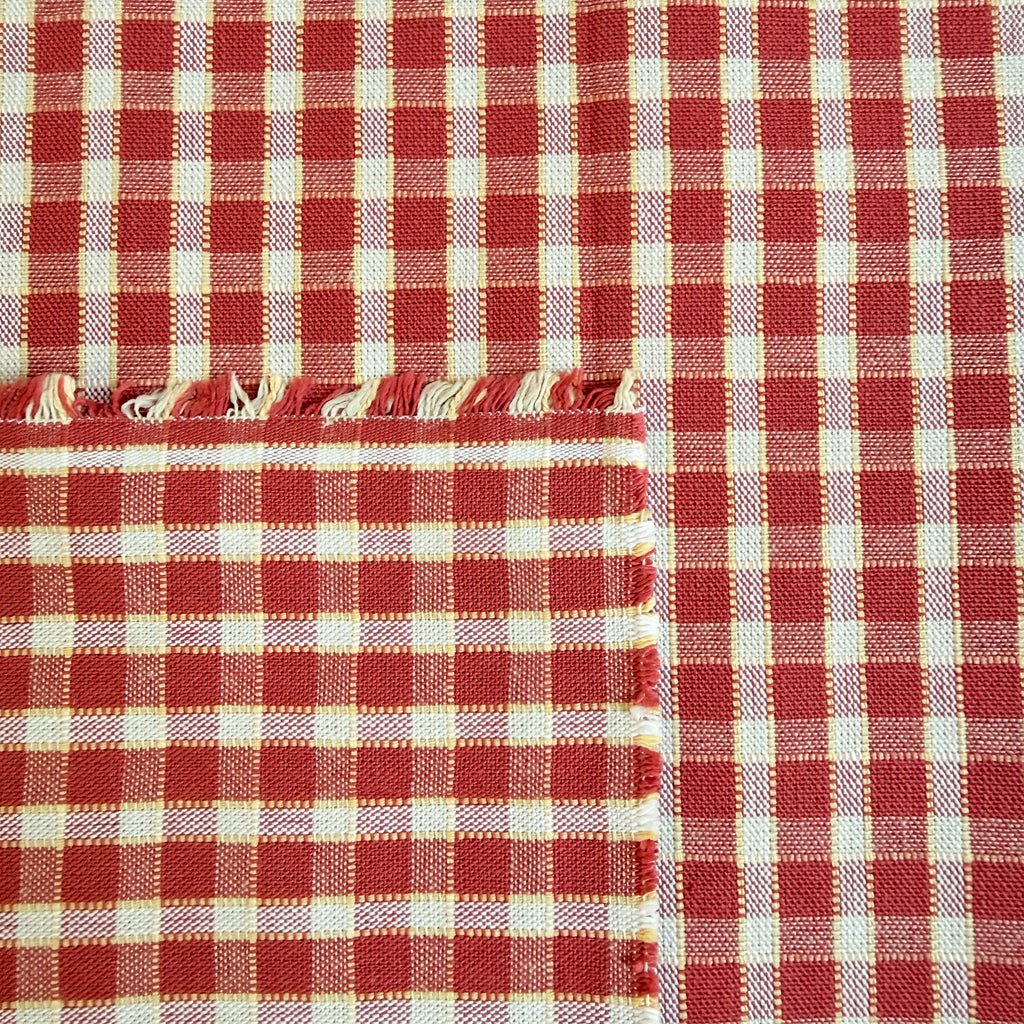 Smårutet rød - Garnfarget