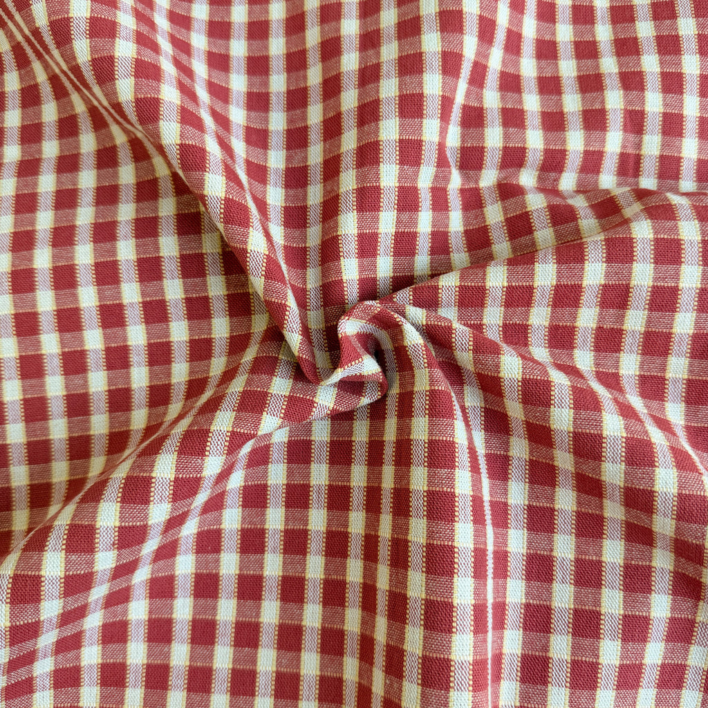 Smårutet rød - Garnfarget