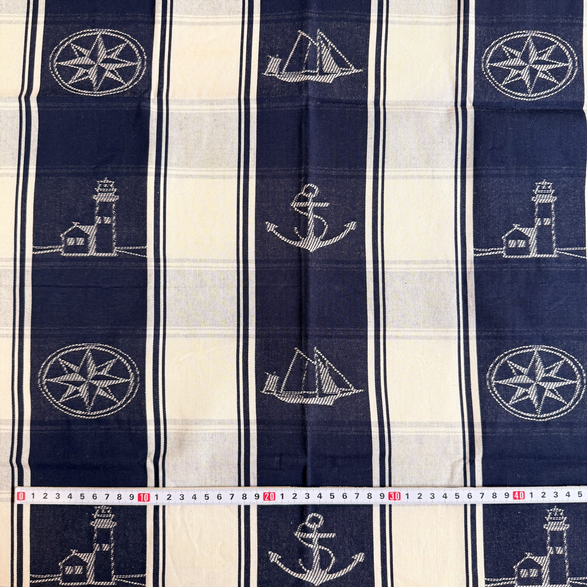 Striper med maritime motiver