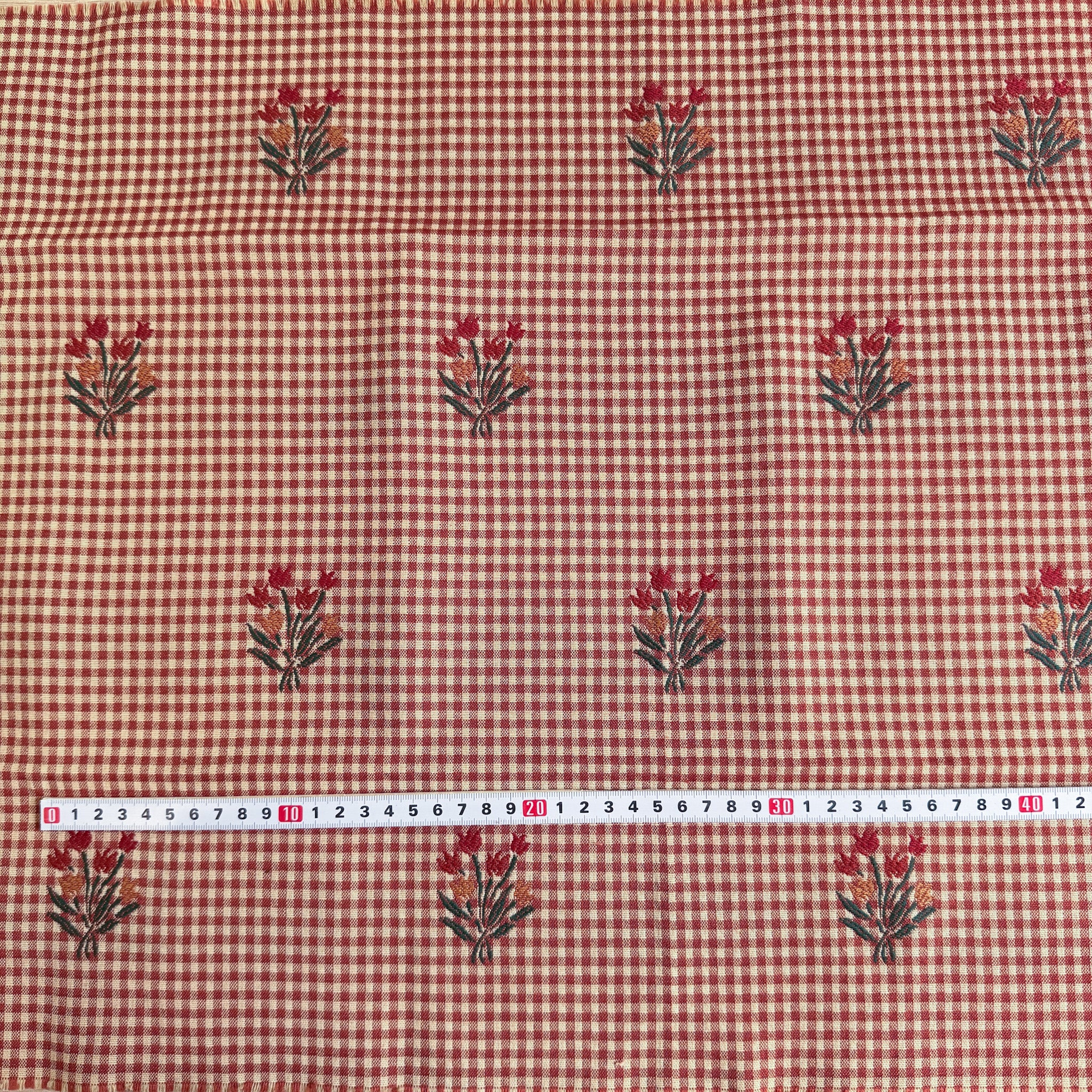 Gingham med blomster