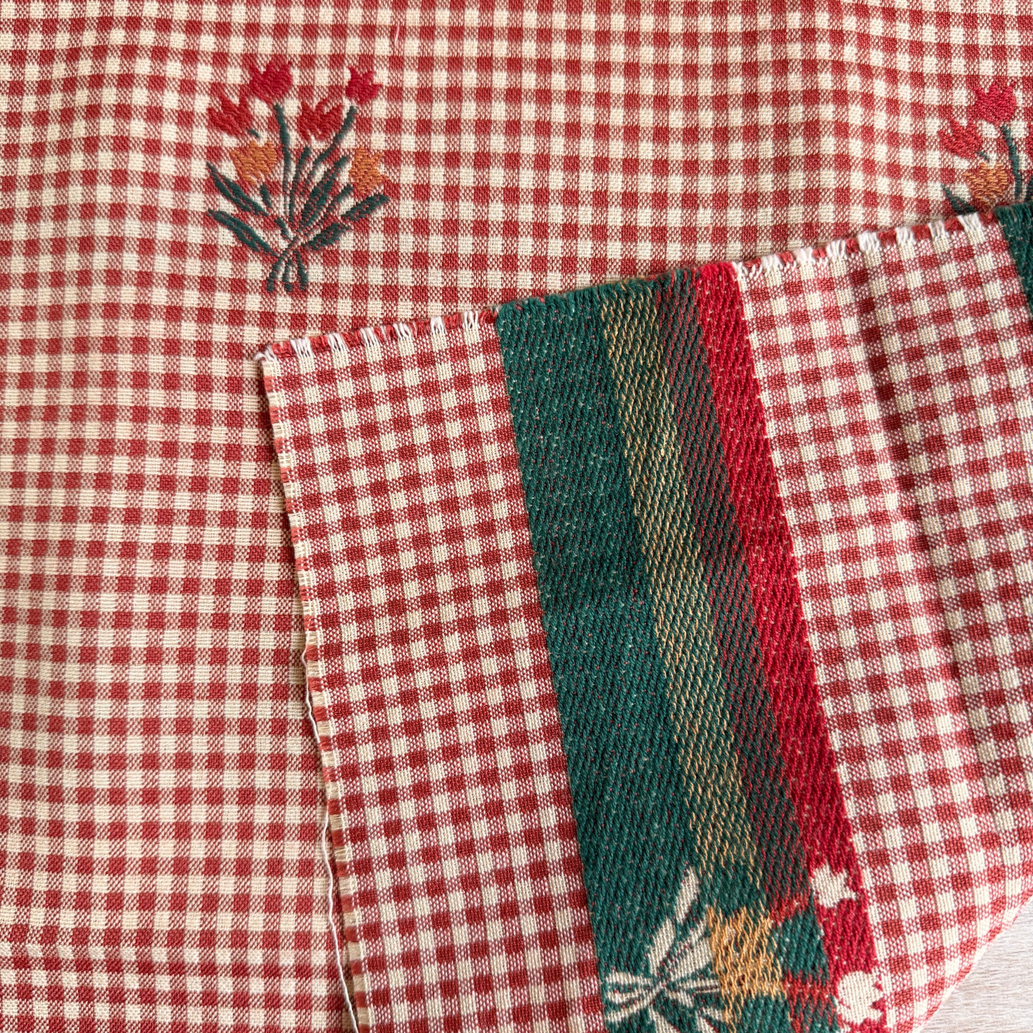 Gingham med blomster