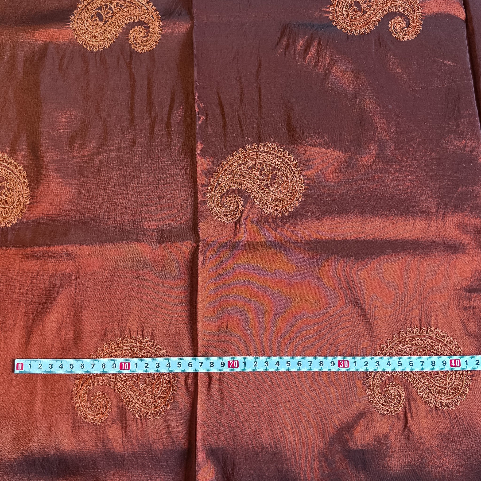 Skinnende Paisley