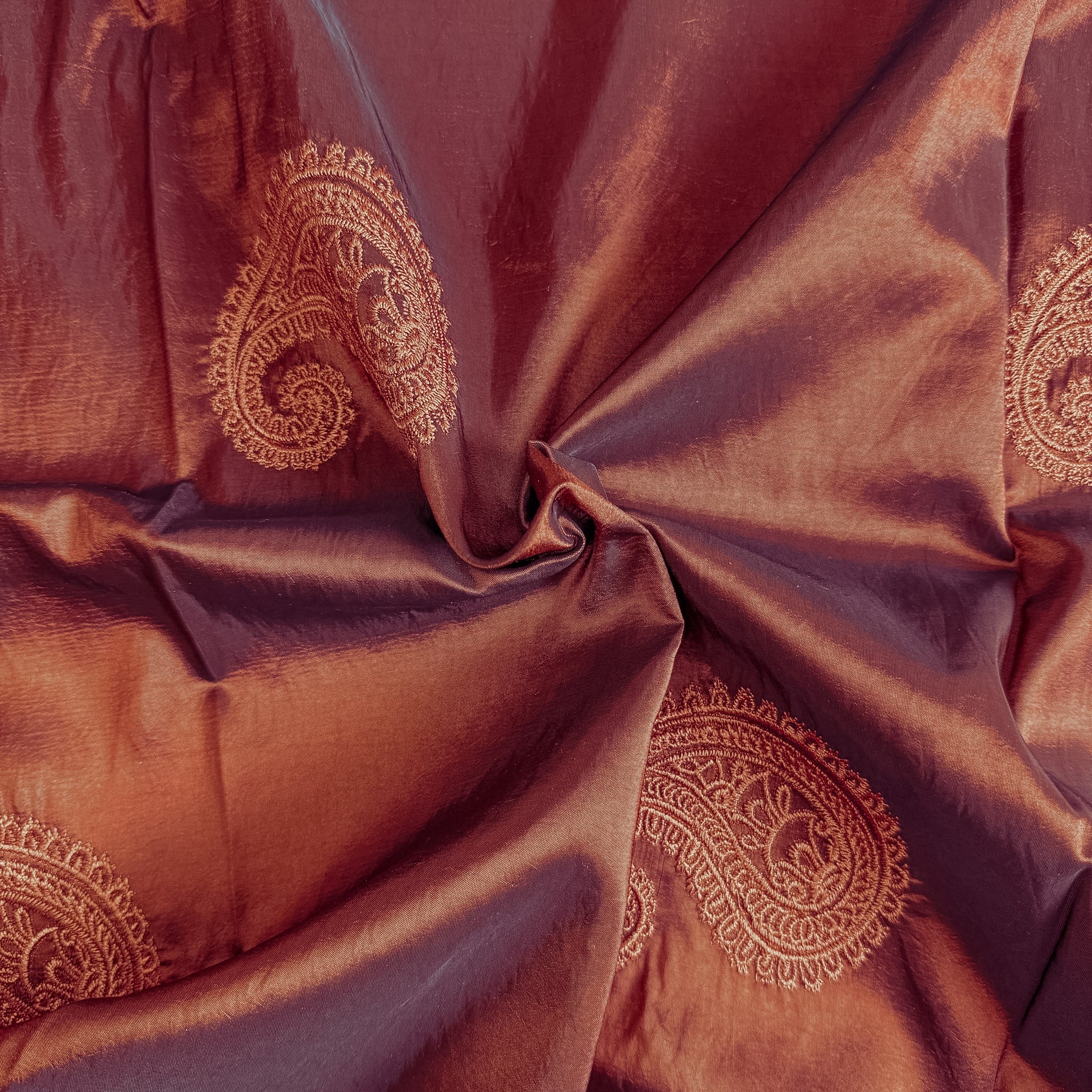 Skinnende Paisley