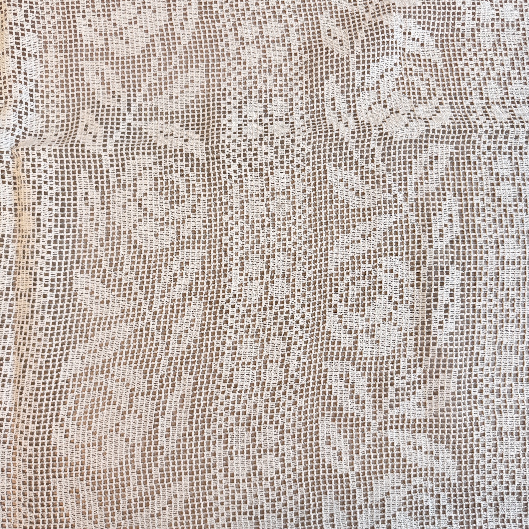 Blonde med blomstermønster