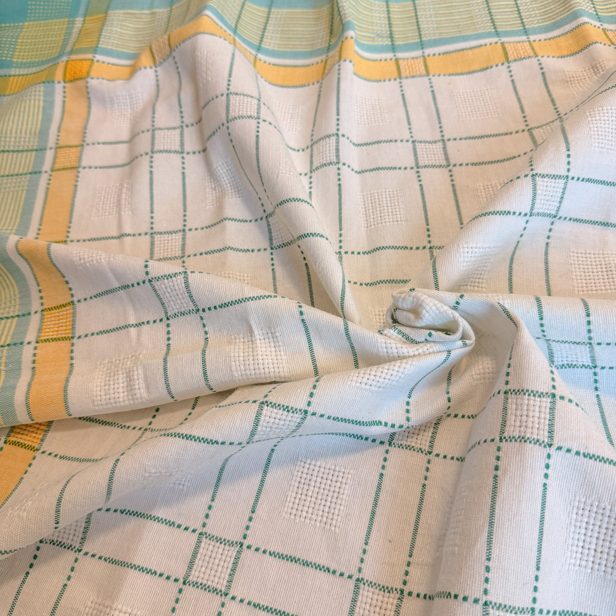 Sommerlig retro rutetekstil