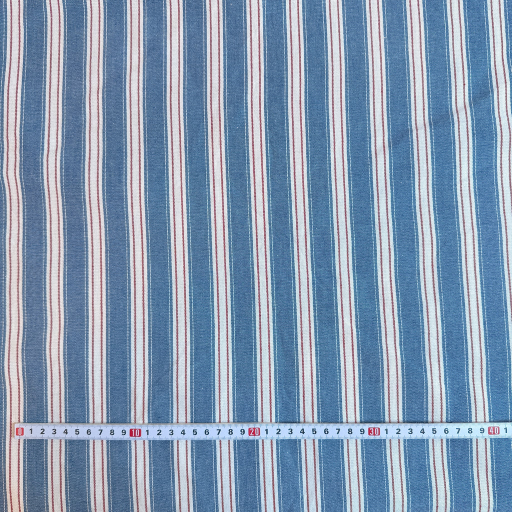 Garnfargede striper