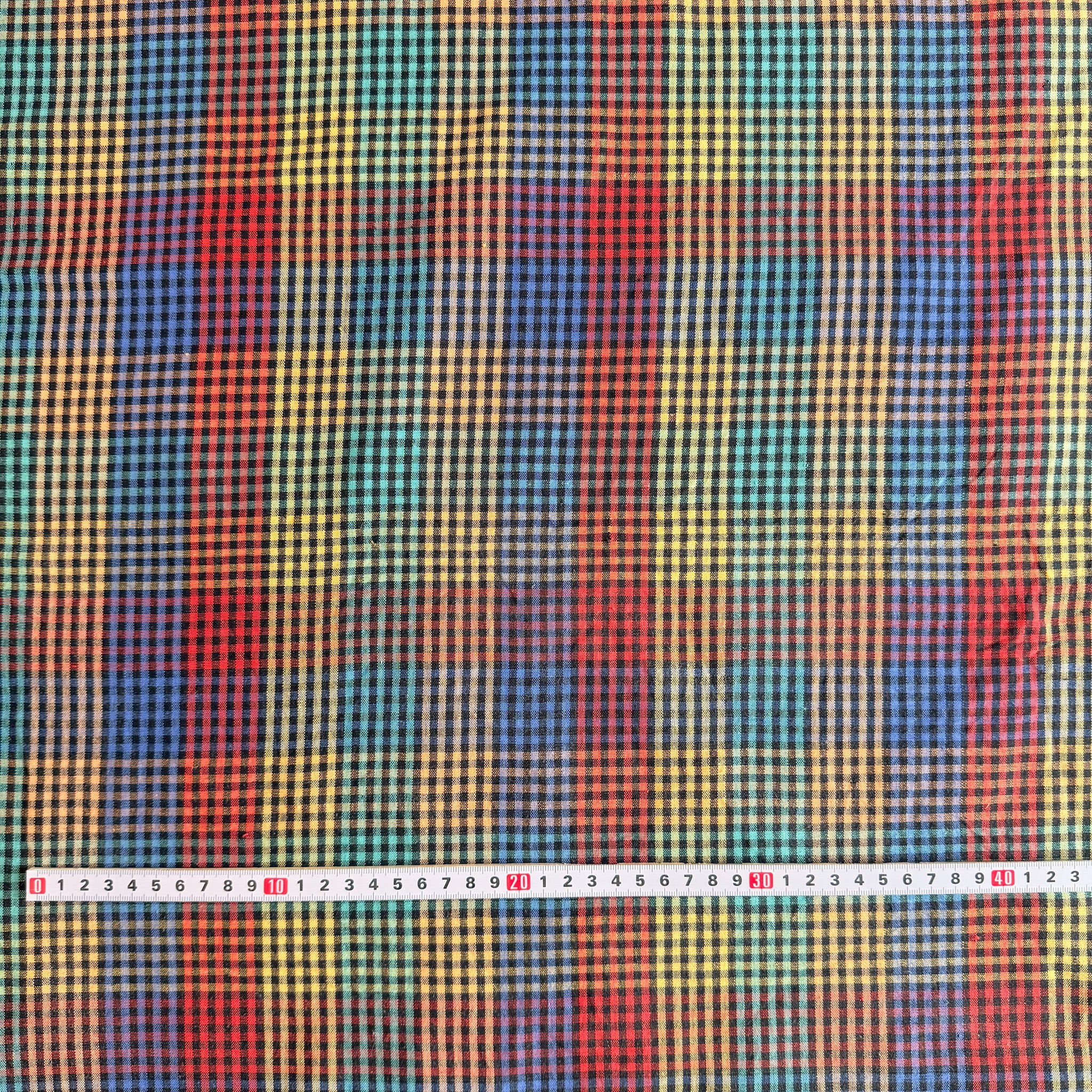 Fargerik garnfarget gingham 🌈