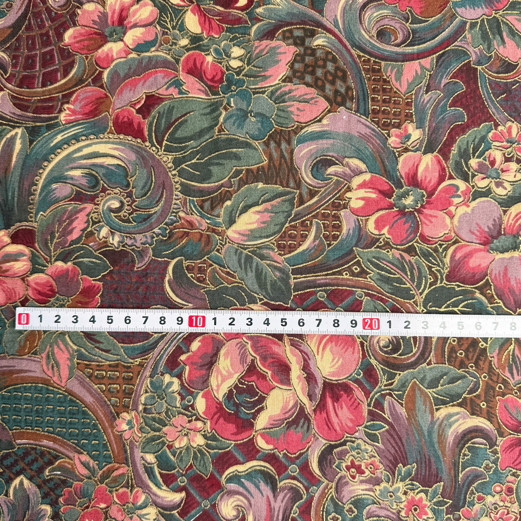 Blomstrete ornamenter (langt stykke)