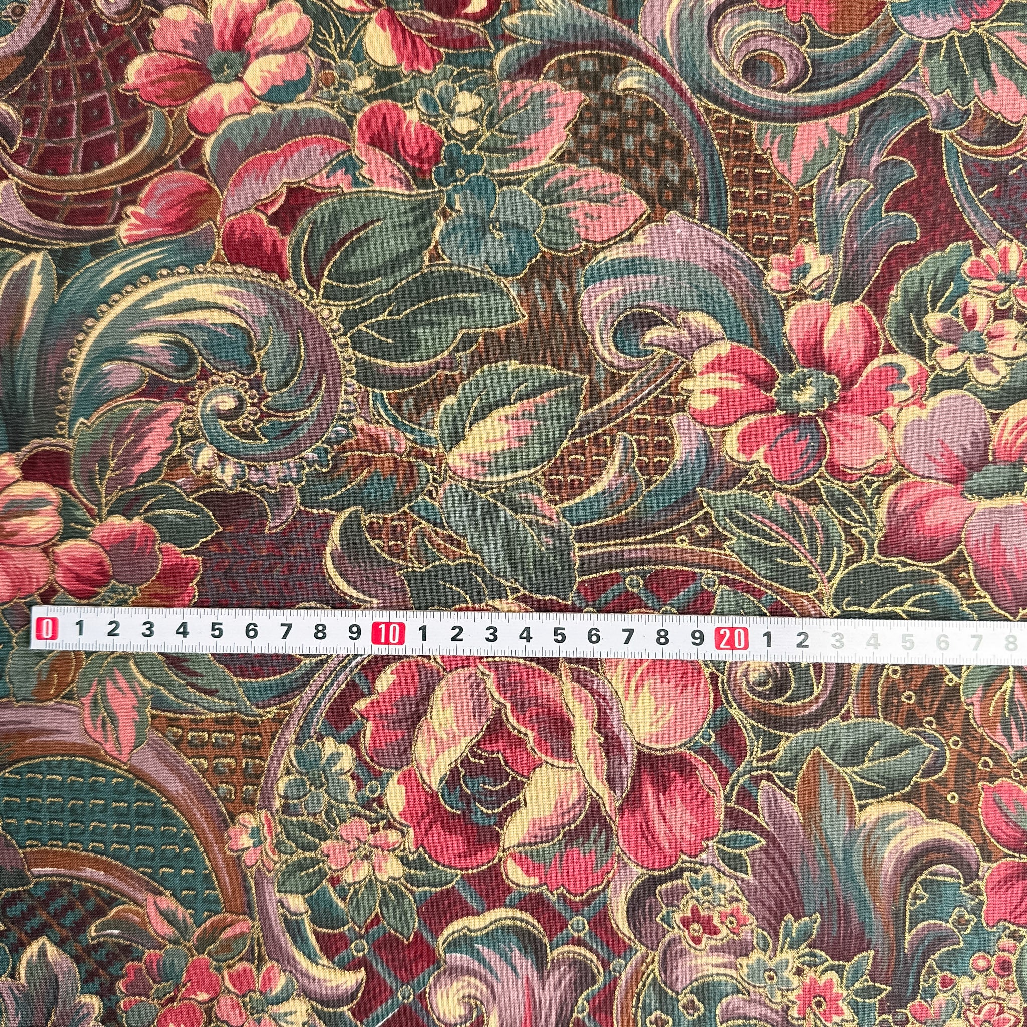 Blomstrete ornamenter (langt stykke)