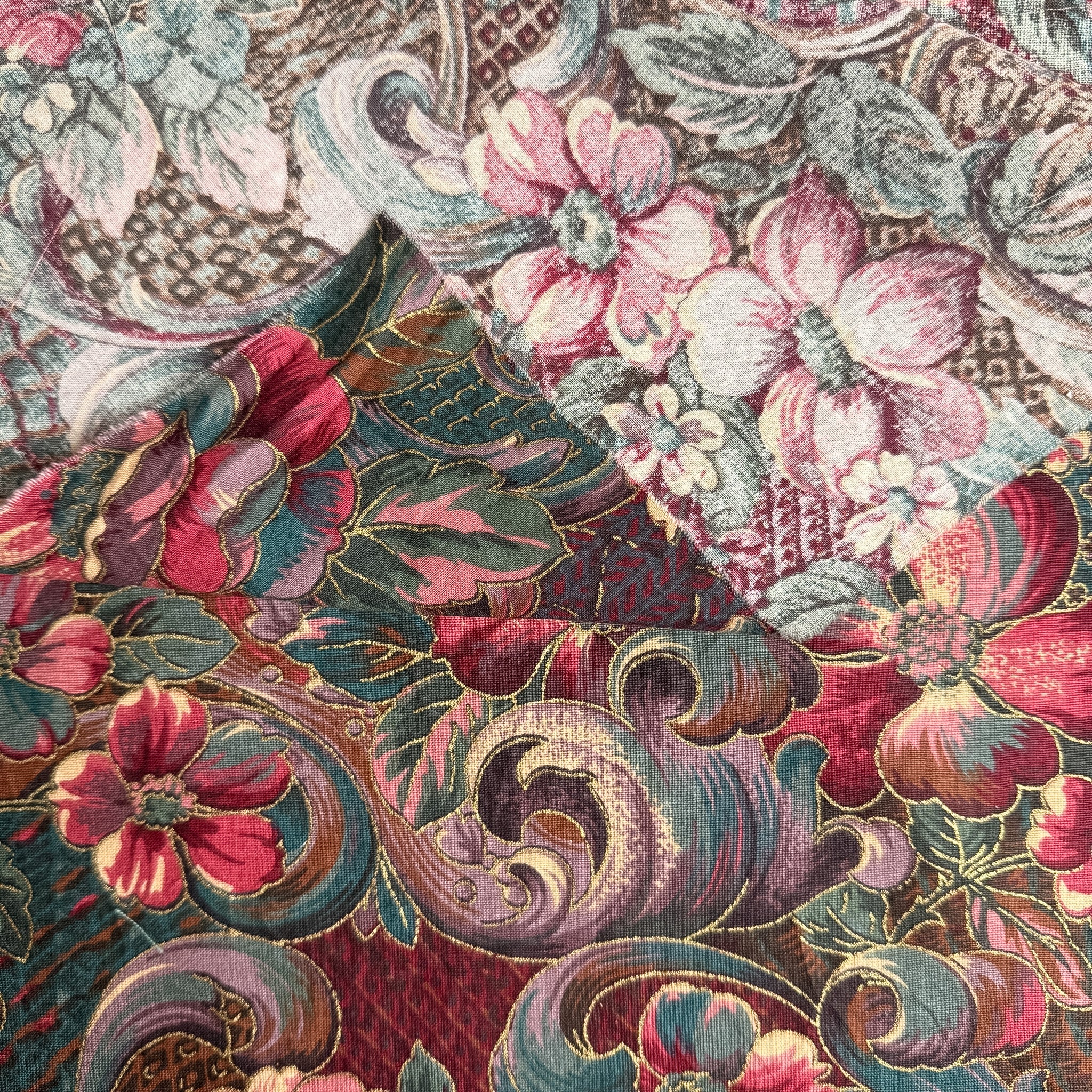 Blomstrete ornamenter (langt stykke)
