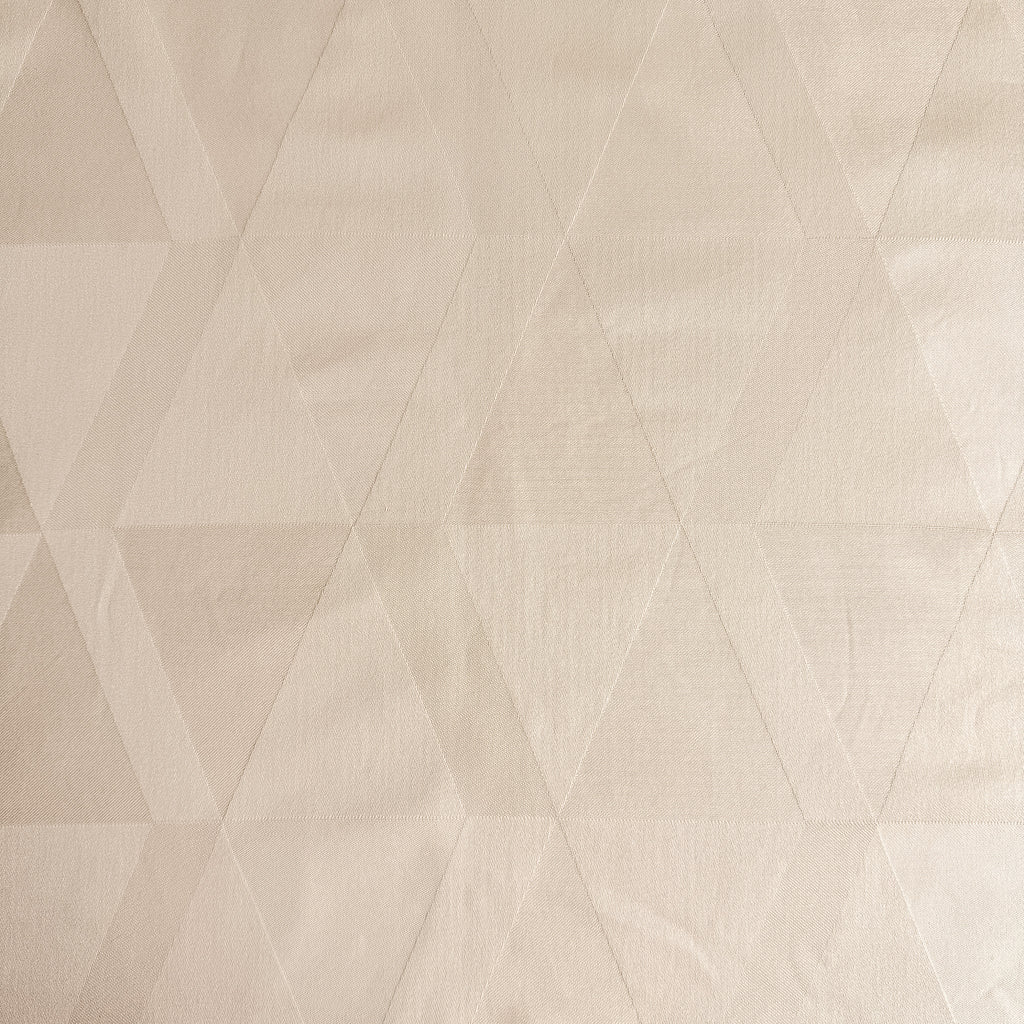 Beige med innvevd trekantmønster