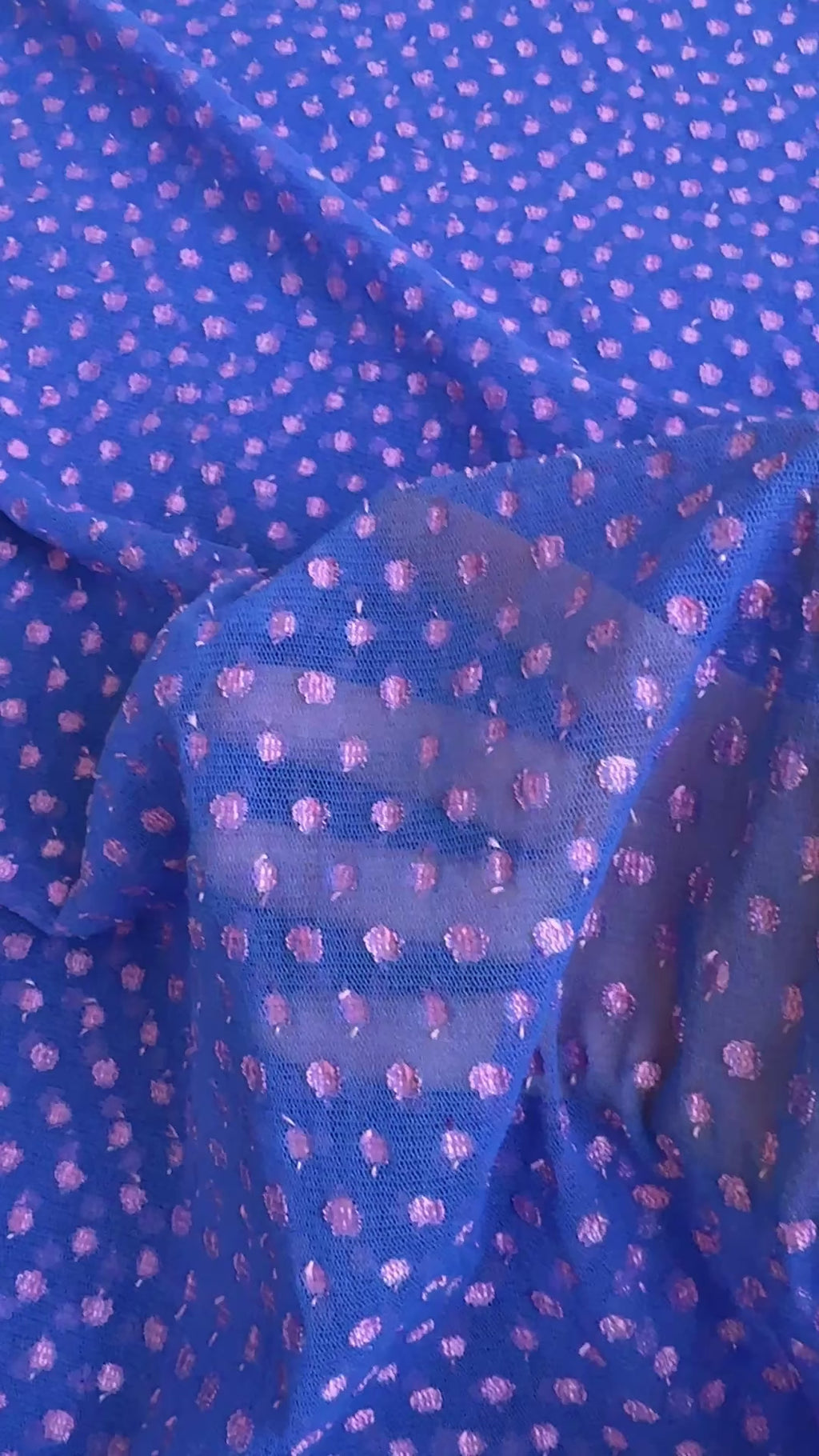 Dotted stretchy mesh